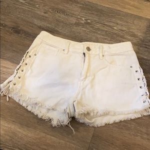 white jean shorts